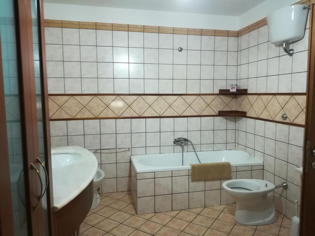 Trilocale La Corte Montaquila Exterior foto